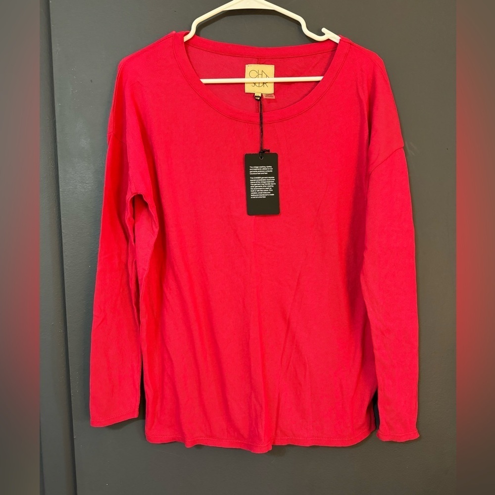 NWT Chaser Cherry Red Drop Sleeve Long Sleeve